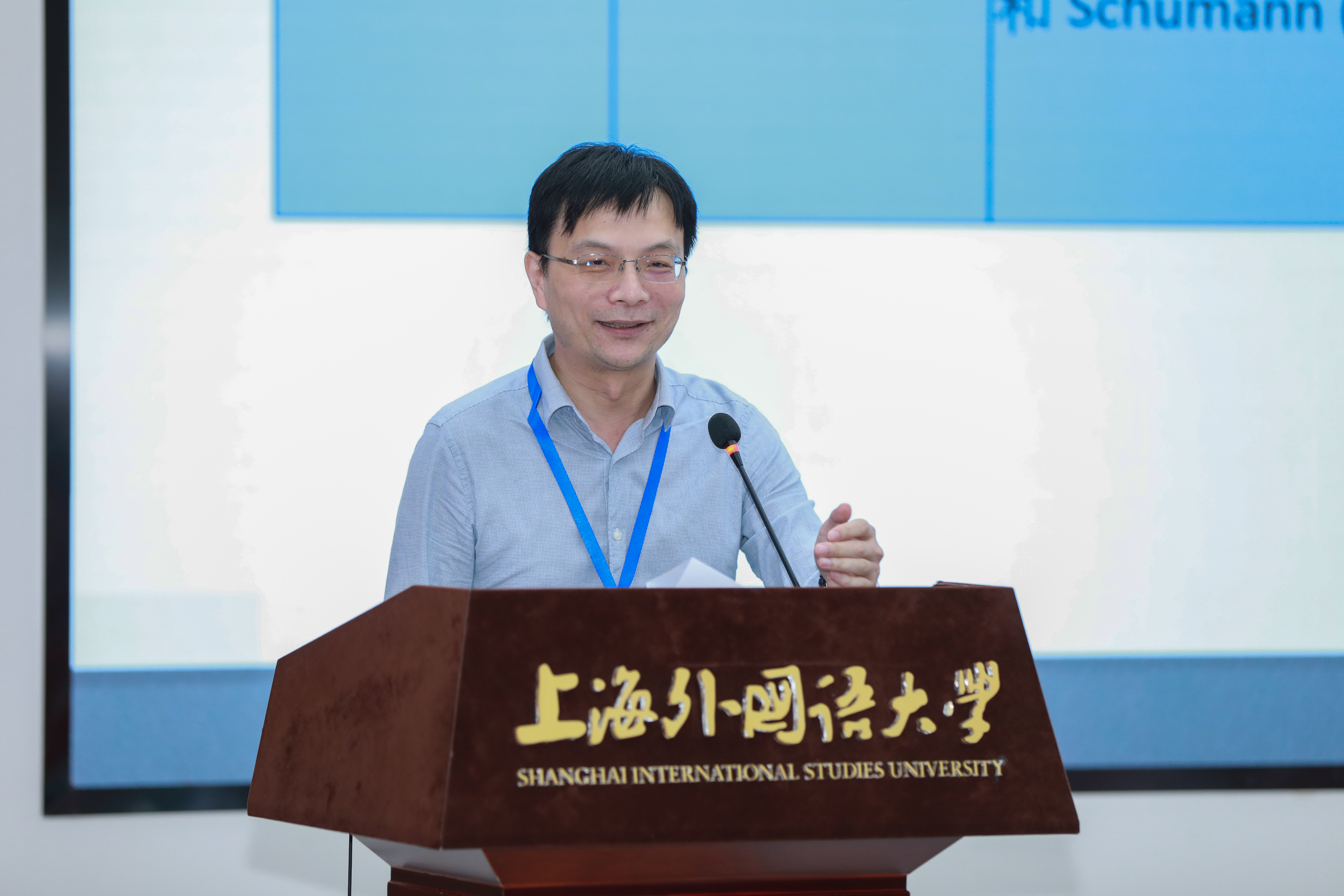王骏.jpg